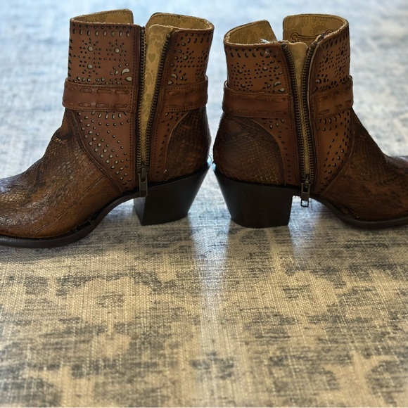 J.B. Dillon Brown Heeled Boots - Picture 3 of 5